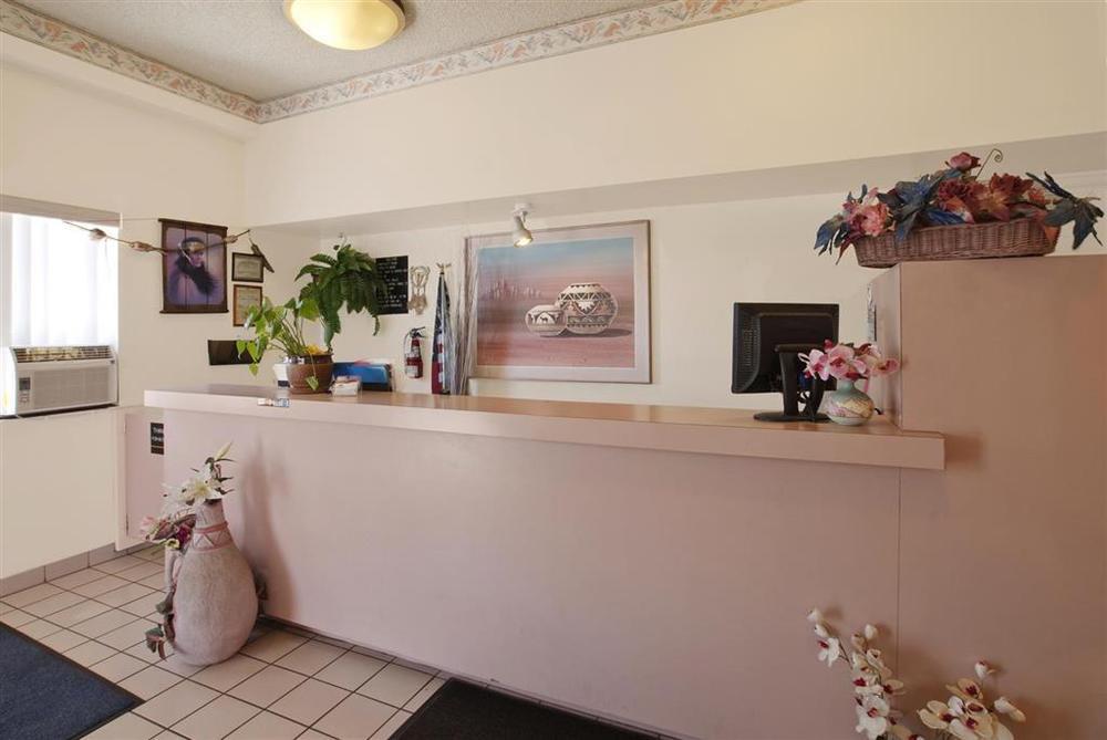 Americas Best Value Inn Нидлс Интерьер фото