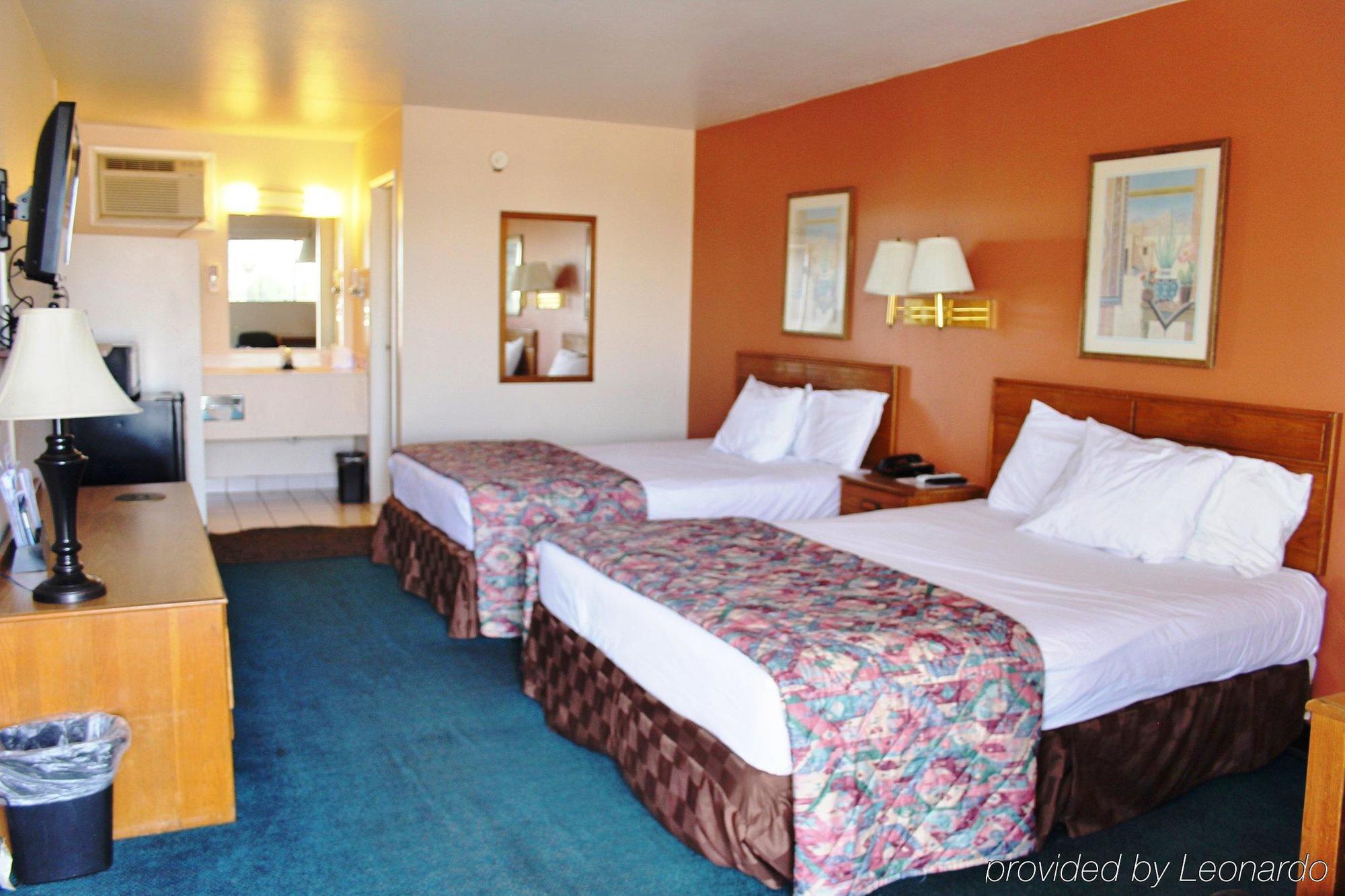 Americas Best Value Inn Нидлс Экстерьер фото