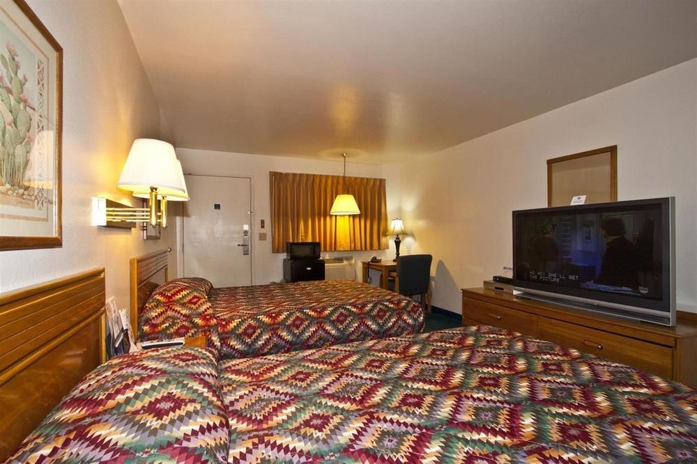 Americas Best Value Inn Нидлс Экстерьер фото