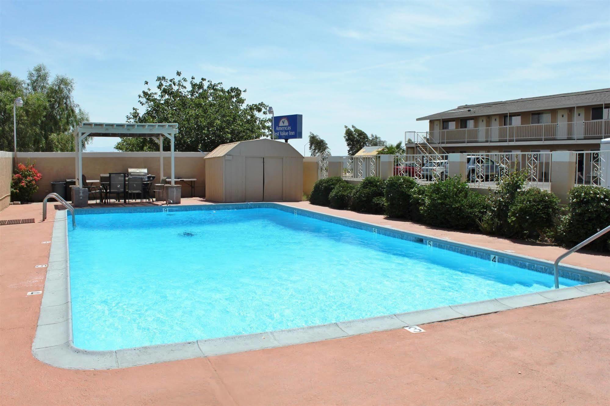 Americas Best Value Inn Нидлс Экстерьер фото
